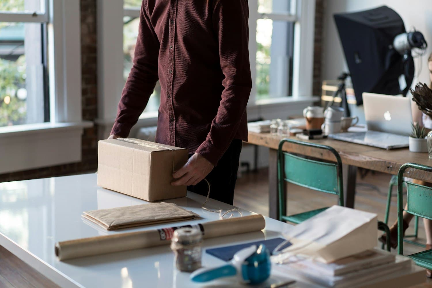 Preparing a shipment in an e-commerce studio